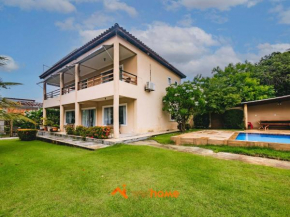 Casa com piscina em Camacari Bahia